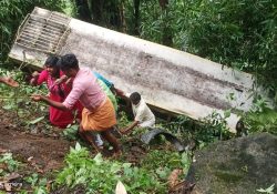 വാളറ ചീയപ്പാറയ്ക്ക് സമീപം കെ.എസ്.ആർ.ടി.സി ബസ് മറിഞ്ഞു; നിരവധി പേർക്ക് പരിക്ക്