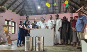 ജനാധിപത്യ കേരള യൂത്ത് ഫ്രണ്ട് തൊണ്ടിക്കുഴ സർക്കാർ സ്കൂളിൽ പഠനോപകരണങ്ങൾ വിതരണം ചെയ്തു