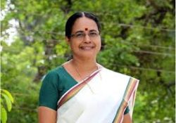 ഐഷാ പോറ്റി സി.പി.എം അം​ഗത്വം ഉപേക്ഷിച്ച് കോൺഗ്രസിൽ ചേർന്നു