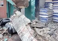 സൺഷെയ്ഡ് സ്ലാബ് തകർന്നു വീണു; കോഴിക്കോട് മൂന്ന് തൊഴിലാളികൾ മരിച്ചു