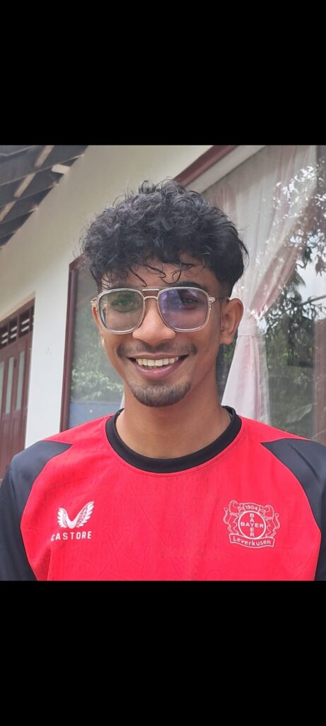 ബൈക്കും സ്കൂട്ടറും തമ്മിൽ  കൂട്ടിയിടിച്ചു; ഇടിയുടെ ആഘാതത്തിൽ സ്കൂട്ടർ കെ എസ് അർ ടി സി ബസ്സിനടിയിലേക്ക് കയറി  കട്ടപ്പന നഗരസഭ കൗൺസിലറുടെ മകനും മറ്റൊരു യുവാവും മരിച്ചു