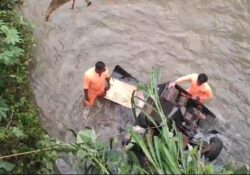 ഇടുക്കി ഉപ്പുതോട്ടിൽ ഓട്ടോറിക്ഷ തോട്ടിലേക്ക് മറിഞ്ഞ് ഒരാൾ മരിച്ചു