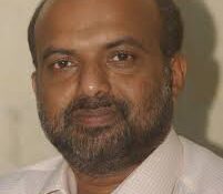 പാറ്റകൾ പറന്നകലുന്നില്ല; സെർജി ആൻ്റണി എഴുതുന്നു