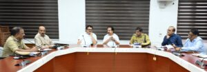 ശബരിമല തീർഥാടനം: സുരക്ഷയ്ക്കായി വിപുലമായ പൊലീസ് സംവിധാനം ഉറപ്പാക്കും: ആഭ്യന്തര മന്ത്രി രമേശ് ചെന്നിത്തല