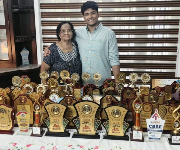 സി ബി എസ് ഇ സെൻട്രൽ കേരള കലോത്സവത്തിൽ  മികച്ച നേട്ടം കൈവരിച്ച് തൊടുപുഴ ഡീപോൾ പബ്ലിക് സ്കൂൾ വിദ്യാർത്ഥി എസ് സ്റ്റീഫൻ