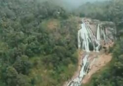 തൂവൽ വെള്ളച്ചാട്ടത്തിൽ പ്രവേശനത്തിന് വിലക്ക്