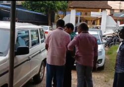 കൈക്കൂലി പണം വാങ്ങാൻ അക്കൗണ്ട് എടുത്തത് അസം സ്വദേശിയുടെ ആധാർ കാർഡ് ഉപയോഗിച്ച്; ഗുഗിൾ പേ പ്രവർത്തിപ്പിച്ചത് മറ്റൊരു മലയാളിയുടെ ഫോൺ നമ്പർ ഉപയോഗിച്ച്; വൈക്കം സി.ഐ ഷമീർ ഖാന്റെ കാനറാ ബാങ്കിലെ അക്കൗണ്ട് പരിശോധിച്ച് വിജിലൻസ് സംഘം